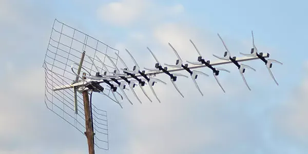 Installation d'antenne TV par un professionnel